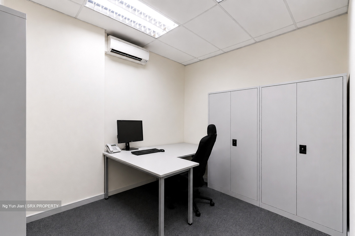 Tradehub 21 (D22), Office #612482641